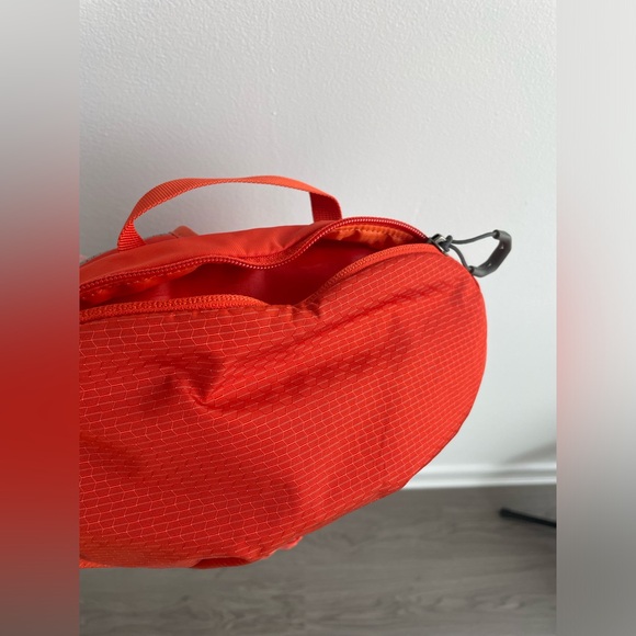 Gregory Day Pack 16L - Picture 4 of 4